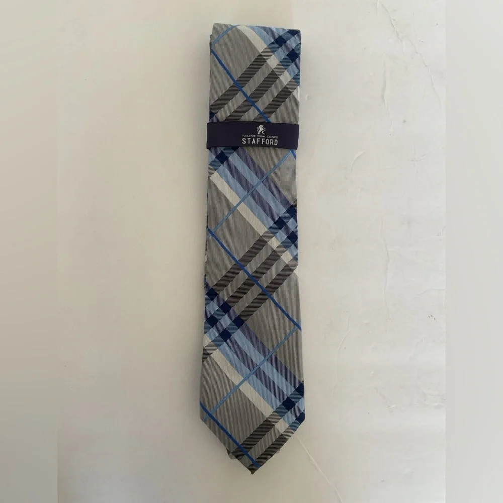 Stanford NWT 100% Silk Blue Silver Tie